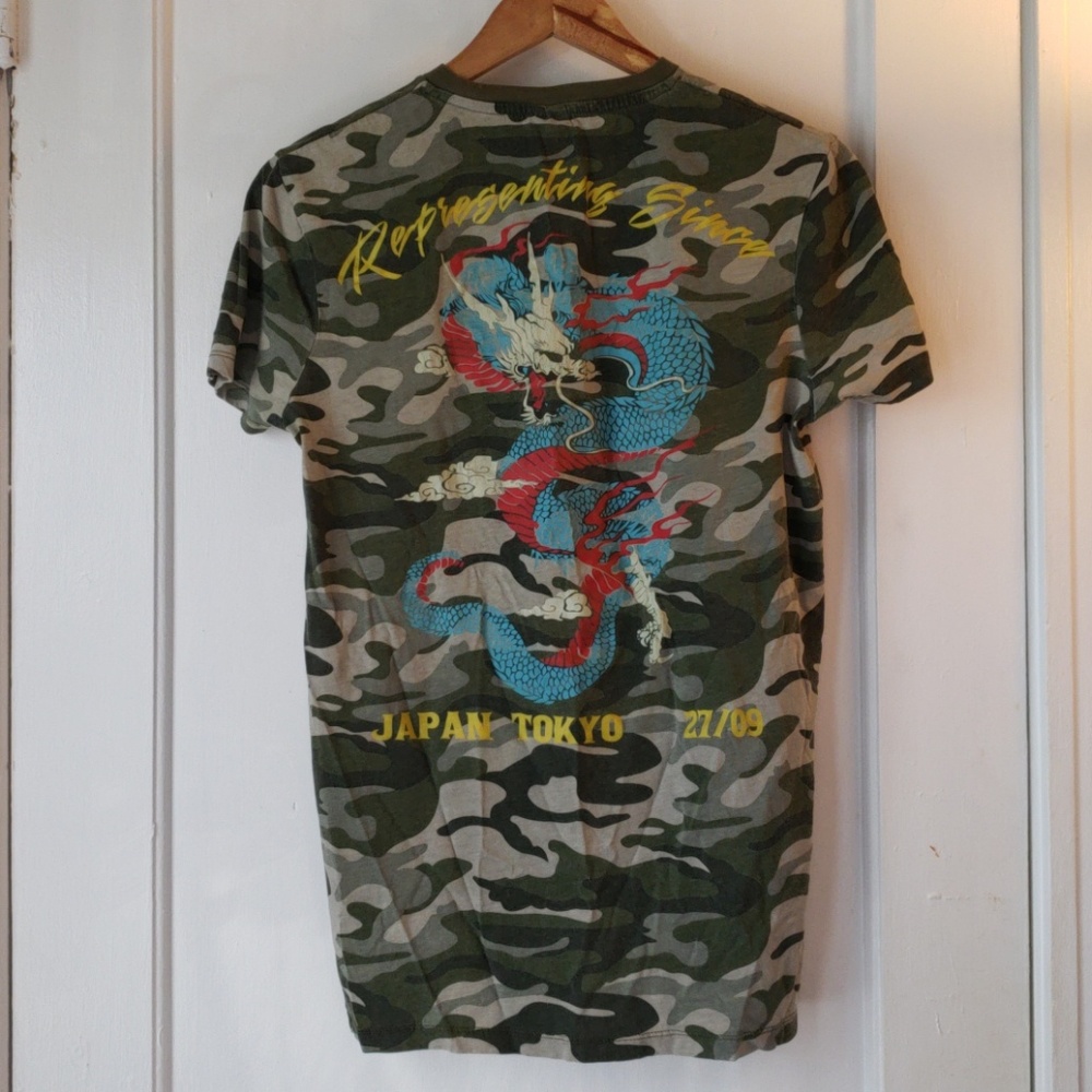Asos Men's XS Camo T-shirt w/Dragon print